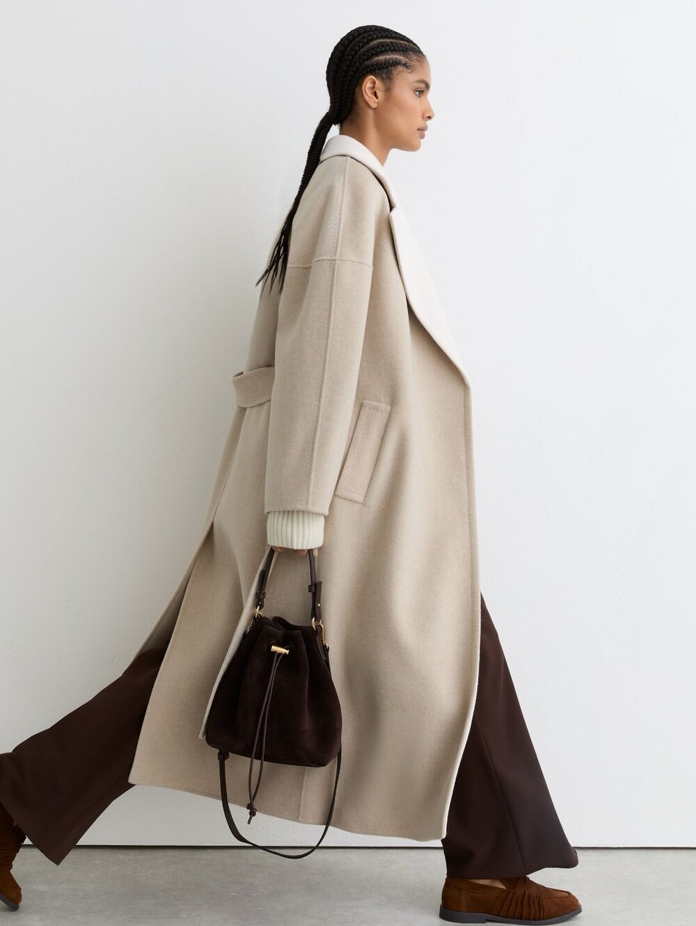 REISS Marcela two tone blindseam coat - Picture 4 of 13